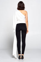 Load image into Gallery viewer, One Shoulder Long Sleeve Top

